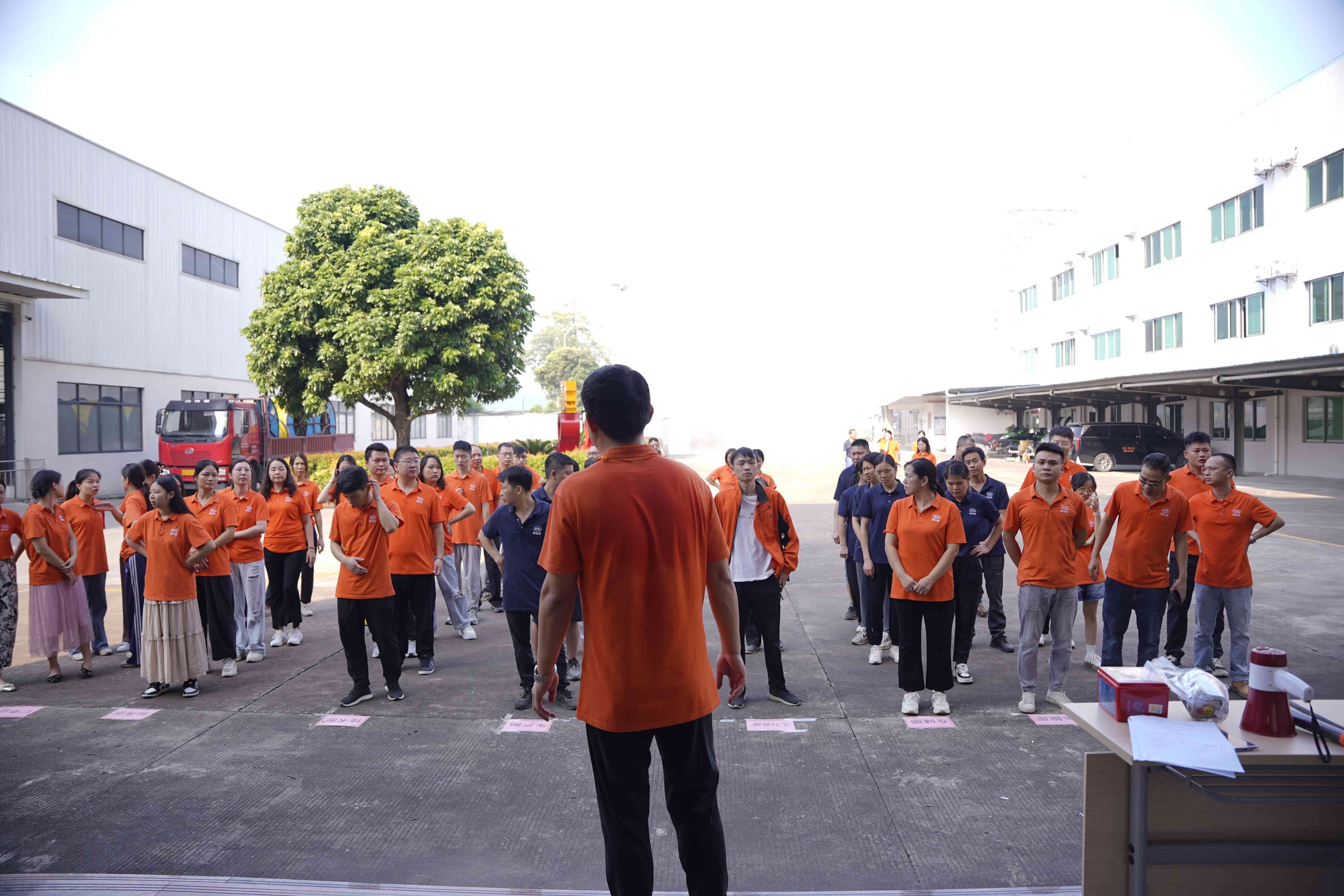 以練為戰(zhàn)筑防線，防患未“燃”強(qiáng)意識(shí)